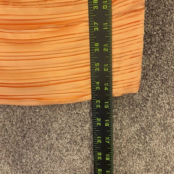 Express Women's Satin V-Bar Puff Sleeve Ruched Pleated Top Apricot Sz XS NWT $58 - Picture 13 of 16